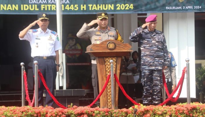 Jamin Mudik Hari Raya Aman, Kapolres Pasuruan Pimpin Apel Gelar Pasukan Ops Ketupat 2024