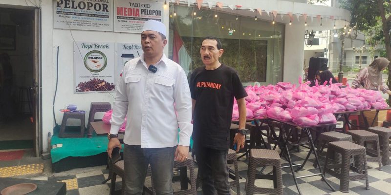 Media Pelopor dan Tabloid Eksklusif Berbagi Takjil Serta Berbuka Bersama
