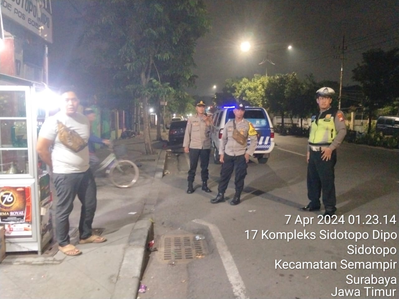 Polsek Semampir Bersama Satpol PP Terus Lakukan Patroli Gabungan Harkamtibmas Di Wilayah Semampir