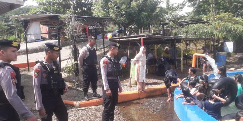 Patroli Obyek Wisata, Polres Pekalongan Ciptakan Kamtibmas Yang Kondusif Selama Libur Idul Fitri 1445 H