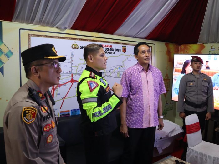 Kapolres Purwakarta Terima Kunjungan Kerja Tim Biro Paminal Div Propam Polri Di Pos Pam Terpadu KBI
