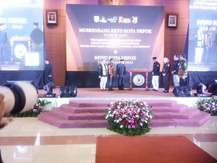 Walikota Depok Dr. KHMohammad Idris MA, Membuka Musrembang Tingly kota Dalam Perencanaan RPJPD Jangka Panjang Tahun 2025-2045