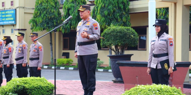 Pimpin Upacara Bendera Hari kesadaran Nasional, Kapolres Pekalongan Apresiasi Personil yang terlibat Operasi