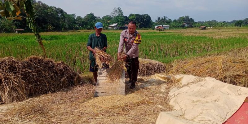 Bhabinkamtibmas Di Purwakarta Terus Berupaya Dekat Dengan Masyarakat