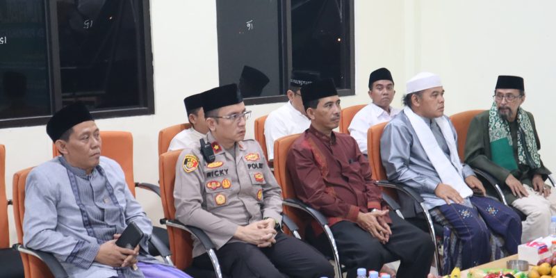 Sinergitas Ulama Dan Umaro, Kompol Ricky Ardipratama Hadiri Halal Bihalal PCNU Kabupaten Purwakarta