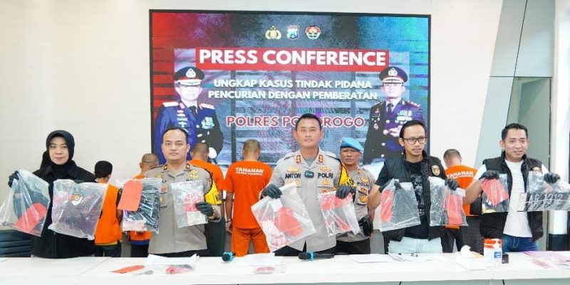 Polres Ponorogo Berhasil Amankan Komplotan Pencurian dengan Pemberatan 8 Tersangka Diamankan