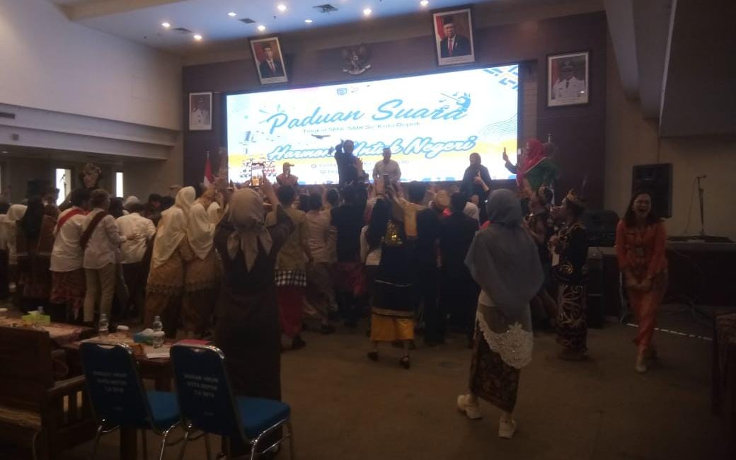 Asisten Admin Keuangan Sekda Kota Depok Hj. Nina Zusana.MSi, Membuka Lomba Tingkit SMA/SMK Tingkat Kota Depok