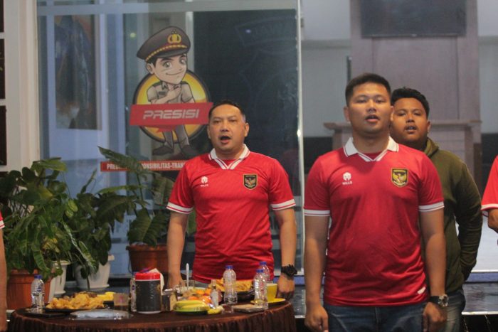 Serunya Nobar Timnas Indonesia Vs Korsel di Halaman Polres Pasuruan, Bisa Dapat Doorprize Lur
