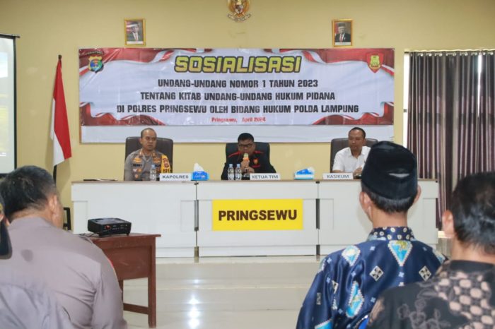 Polda Lampung Sosialisasikan UU Nomor 1 Tahun 2023 tentang KUHP di Polres Pringsewu