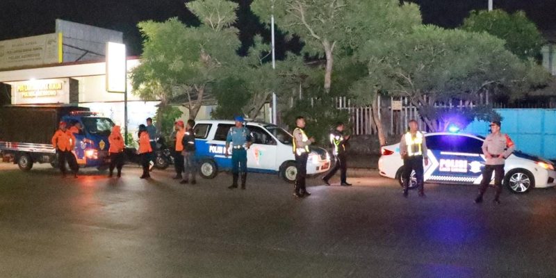 Cegah Tawuran, Polres Tanjung Perak Gelar Patroli Skala Besar Gabungan TNI – Polri