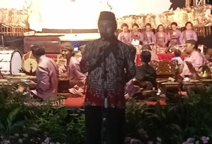 Gebyar HUT ke 42 SMPN 5 Gelar Wayang Kulit Oleh Ki Dalang Akbar Tandjung