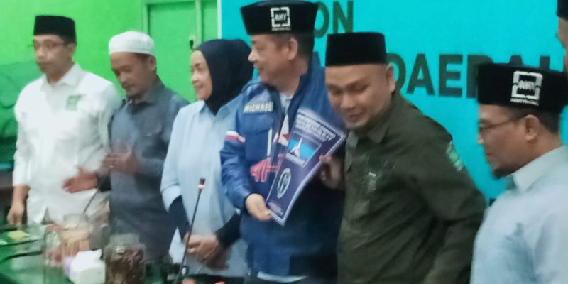 Ketua DPC Partai Demokrat Micheal Edy Hariyanto SH MH ,” Siap Cawabup bila PKB usung Gus Munif dipilbup 2024″