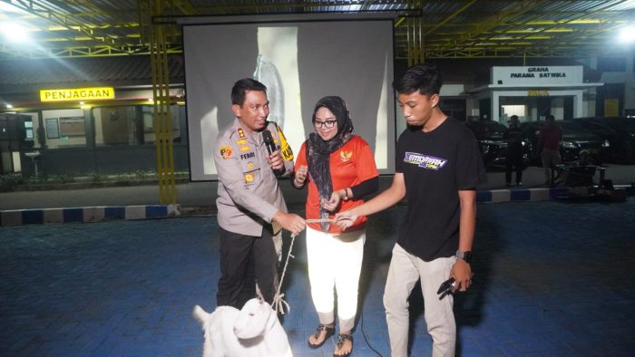 Gelar Nobar Semi Final Semi Piala Asia U-23, Polres Bangkalan Berikan Doorprize 2 Kambing