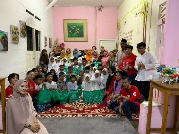 FIJ Bojonegoro Gelar Buka Bersama dan Berbagi Santunan untuk Anak Yatim Piatu