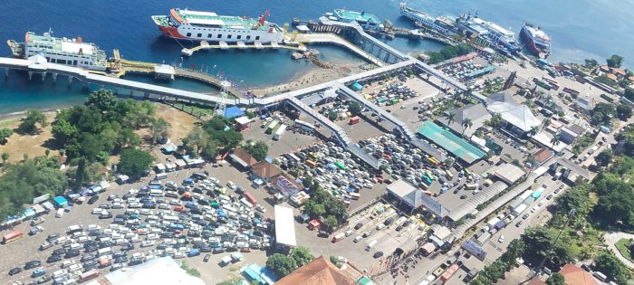 Patroli Udara Heli TNl AL Sekitar Penyebrangan Banyuwangi – Bali  Pergerakan Arus Mudik Terpantau Aman Dan Lancar