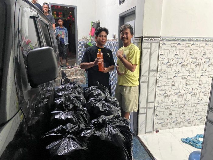 Polres Pasuruan Berhasil Amankan Ratusan Botol Miras Saat Gelar Operasi Cipta Kondisi