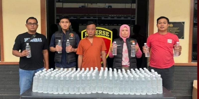Satreskrim Polres Pasuruan Berhasil Sita Ratusan Botol Miras Beralkohol Tanpa Izin Saat Operasi Cipta Kondisi