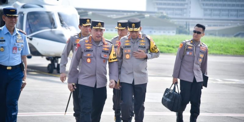 Disambut Kapolda Jabar, Kapolri Tiba Di Bandung Dalam Rangka Kunjungan Kerja