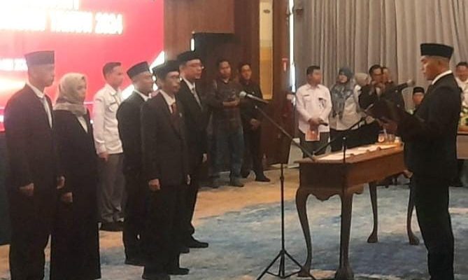 KPU Melantik 120 Anggota PPK, Dalam Pilkada Serentak Kabupaten Pasuruan Tahun 2024