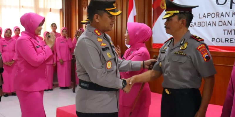 Pimpin Upacara Kenaikan Pangkat Pengabdian, Kapolres : Selamat kepada Kompol Giyarto