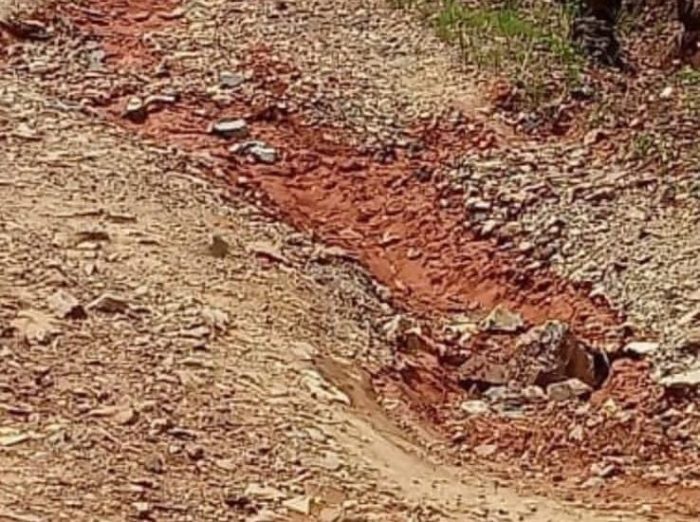 Keluh Kesah Masyarakat Akibat Sarana Tranpotasi /Jalan Utama Antar Kecamatan Lalai Tak Terawat dari Intansi Terkait