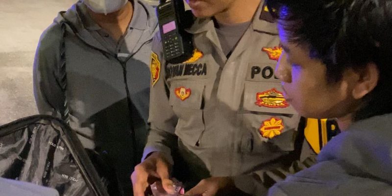 Operasi Gabungan Dari Rayon 1 Polrestabes Surabaya Dengan Sasaran Penyakit Masyarakat Pada Malam Hari