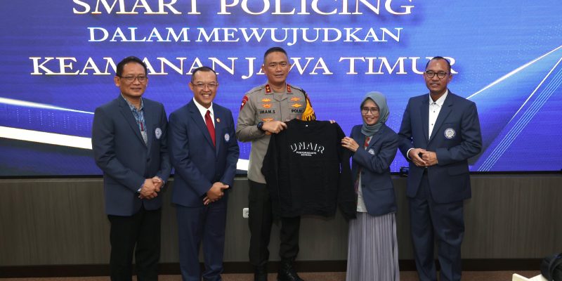 Beri Kuliah Umum Pasca Sarjana di UNAIR, Kapolda Jatim Paparkan Smart Policing Dalam Mewujudkan Keamanan