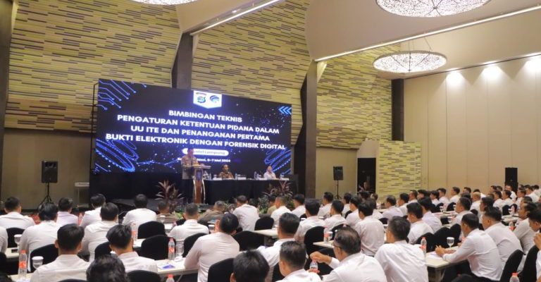 Kapolda Lampung Buka Pelatihan Bimbingan Teknis UU ITE Mengenai Kejahatan Digital