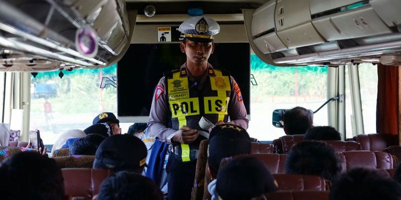 Ciptakan Kamseltibcarlantas, Satlantas Polres Pasuruan Laksanakan Ramp Check Armada Bus