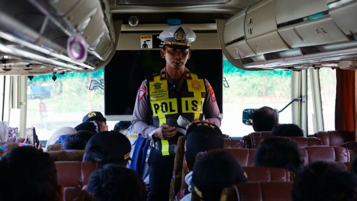 Ciptakan Kamseltibcarlantas, Satlantas Polres Pasuruan Laksanakan Ramp Check Armada Bus