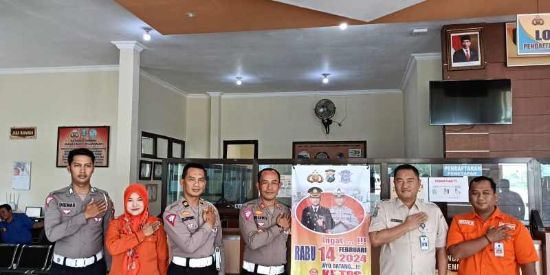 Permudah Layanan, Samsat Sampang Sediakan Antar Gratis (Artis)