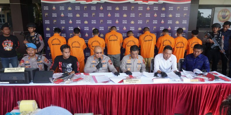 Tujuh Tersangka Ditangkap, Polres Batang Sita 16,06 Gram Sabu dan 17,92 Gram Ganja