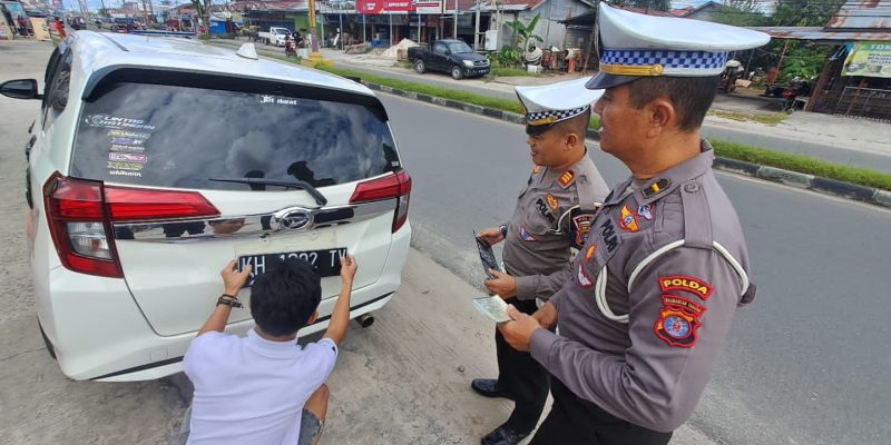 Ditlantas Polda Kalteng Tertibkan Pengguna Plat Nomor Palsu Kenderaan