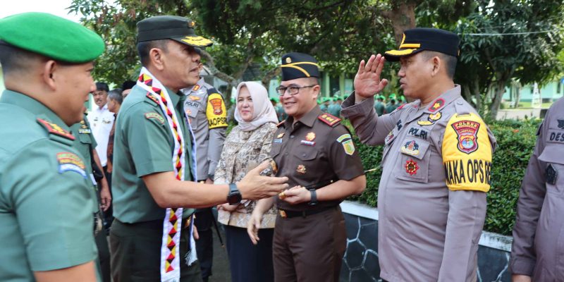 Wakapolres Pringsewu Turut Sambut Kunjungan Kerja Danrem 043 Garuda Hitam Di Markas Kodim 0424 Tanggamus