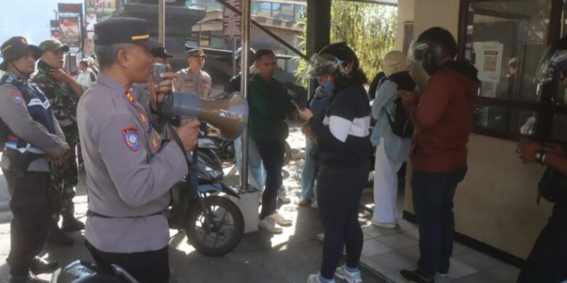 Polres Probolinggo Himbau Para Wisatawan Beretika dan Bijak Unggah Konten di Gunung Bromo