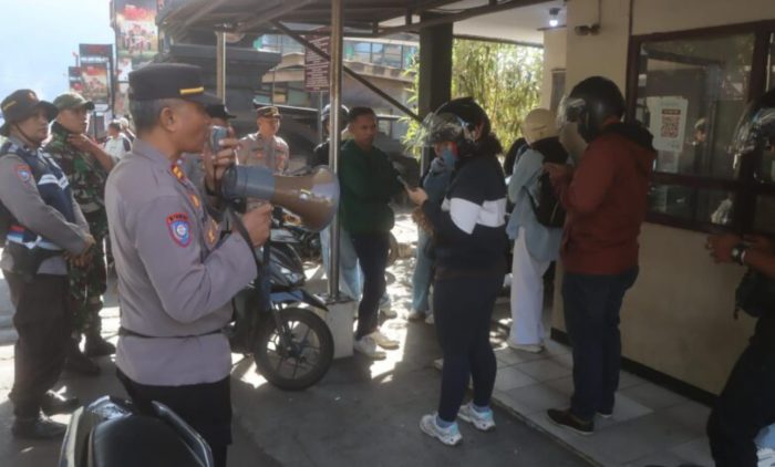 Polres Probolinggo Himbau Para Wisatawan Beretika dan Bijak Unggah Konten di Gunung Bromo