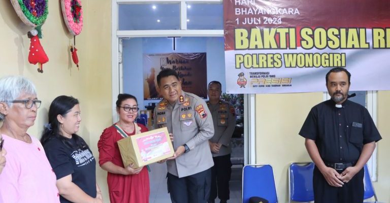 Polres Wonogiri Gelar Bakti Religi dan Bakti Sosial Dalam Rangka Hari Bhayangkara ke-78
