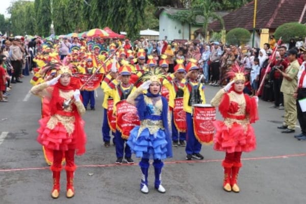 Kadisbudporapar: Festival Drumband Dorong Kreativitas Pelajar