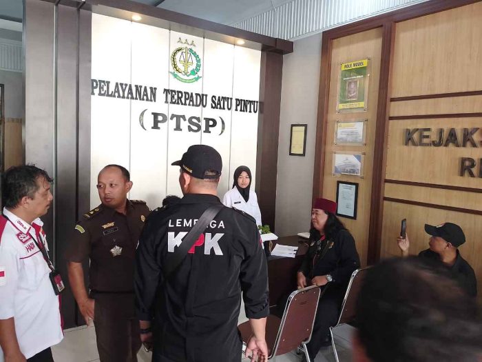 Hampir Sebulan Kasus Dugaan Korupsi Laptop Dindikpora Dilaporkan, Bagaimana Kejelasanya…?