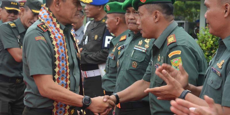 Danrem 043/Gatam Kunjungi Kodim 0427/WK, Sampaikan Kepada Prajurit Untuk Hidup Hemat