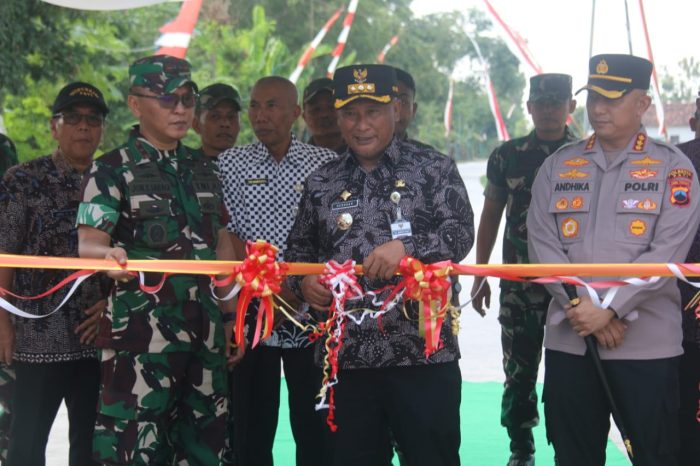 Dandim Pati Resmi Menutup TMMD Sengkuyung Tahap II Tahun 2024