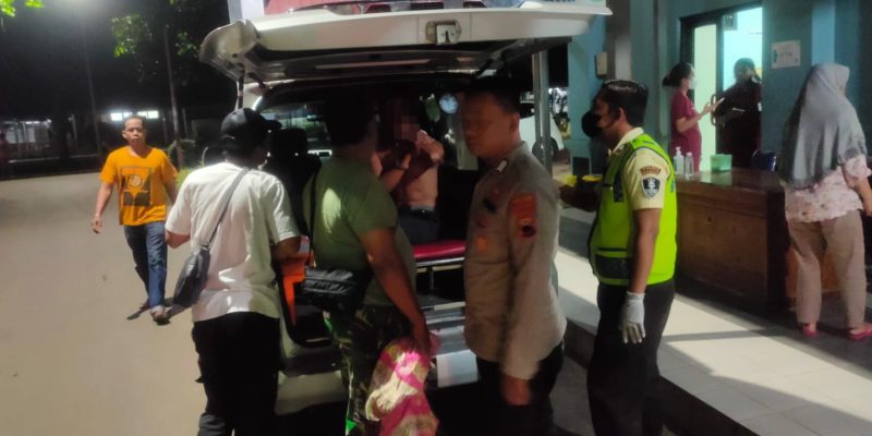 Bhabinkamtibmas Polsek Karangdadap Antar Pasien ODGJ Ke RSJ