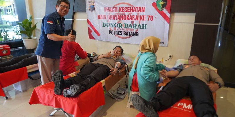 Hari Bhayangkara ke-78, Polres Batang Sumbang Ratusan Kantong Darah