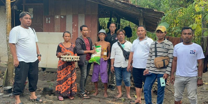 Kakek Sebatang Kara Tinggal Di Gubuk Reot, AWAS Berikan Bantuan