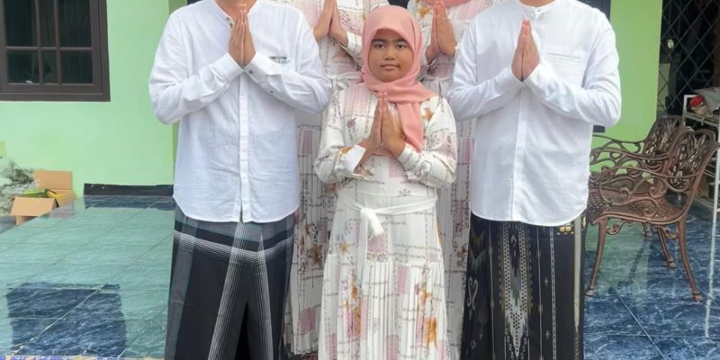 Keluarga Amin Jakfar Sadik, S. Kep Ns Beserta Keluarga Mengucapkan Selamat Idul Adha 1445 H/2024 H