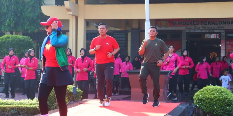 Polres Pekalongan Gelar Olahraga Bersama Dalam Menyambut Hari Bhayangkara Ke-78