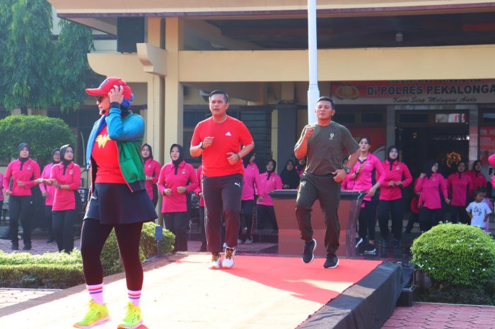 Polres Pekalongan Gelar Olahraga Bersama Dalam Menyambut Hari Bhayangkara Ke-78