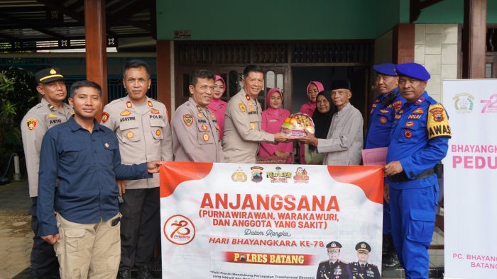 Hari Bhayangkara Ke-78, Polres Batang Pererat Kebersamaan Dengan Purnawirawan