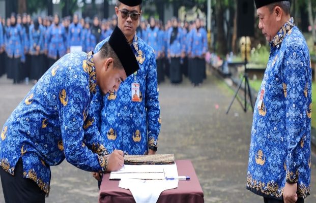 Penjabat Bupati Purwakarta Lantik 1.351 PPPK