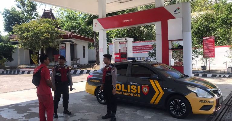 Patroli Rutin Sat Sabhara Polres Magetan Tingkatkan Keamanan di Wilayah Permukiman